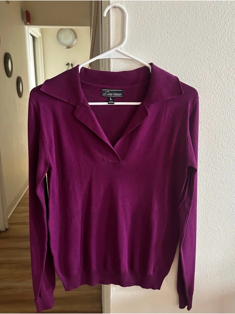 Womens V-Neck Collared Top
